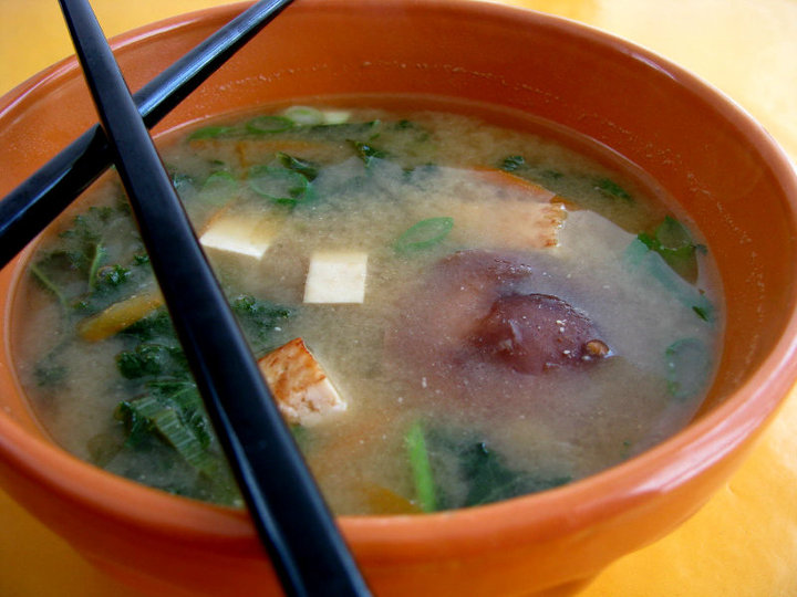 modern miso soup_hot for food