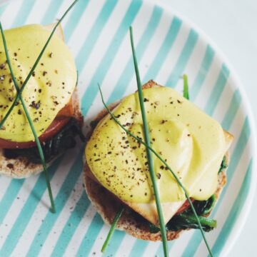 tofu benny with vegan hollandaise_hot for food