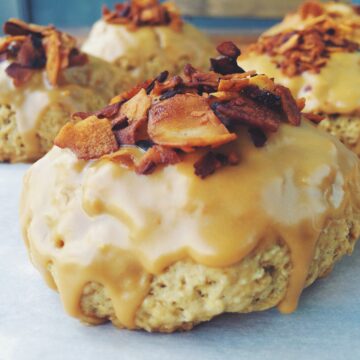 maple bacon oat scone_hot for food