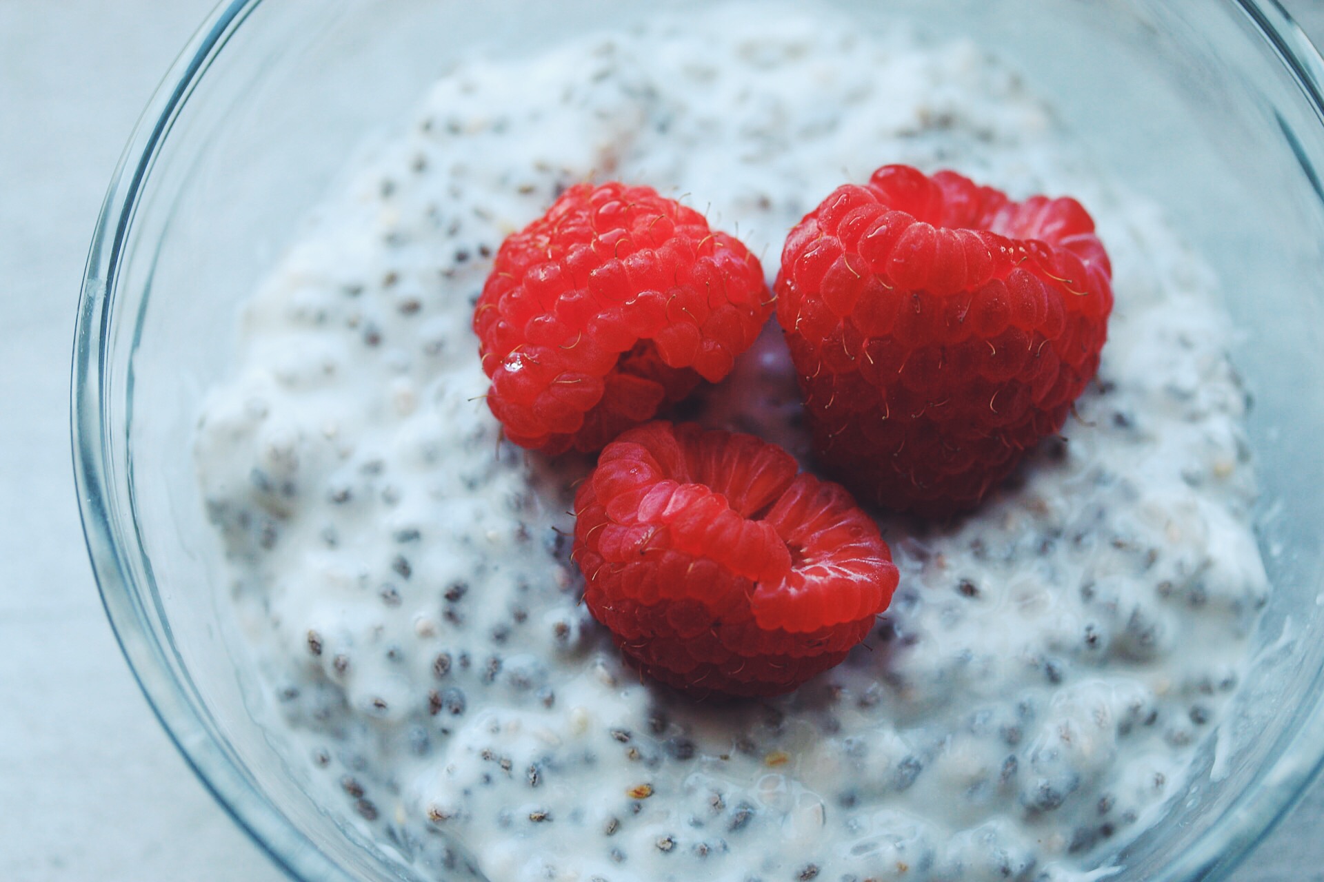 vanilla coconut chia yogurt_hot for food