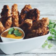 crunchy coconut cashew chik'un fingers & mango dipping sauce_hot for food