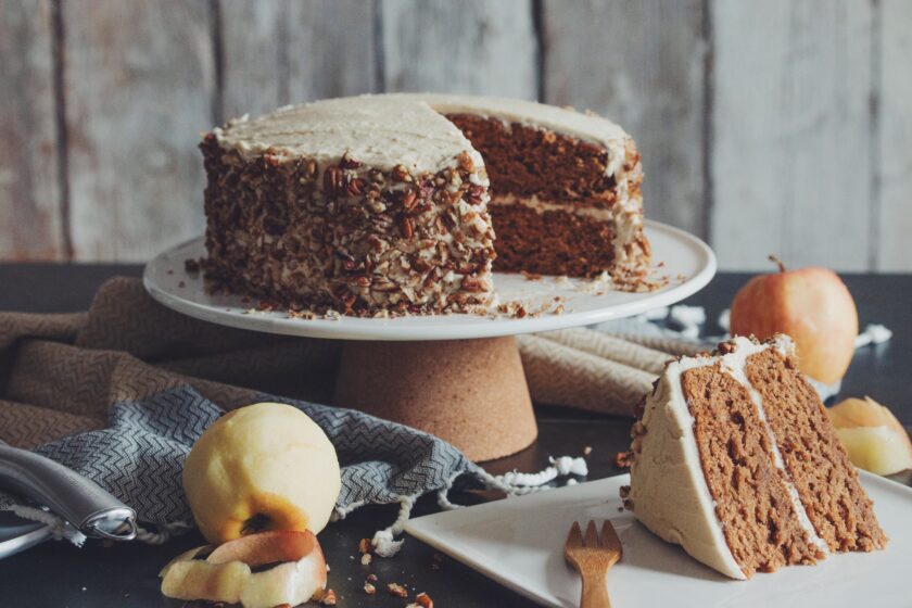 vegan apple spice cake with maple buttercream_hot for food