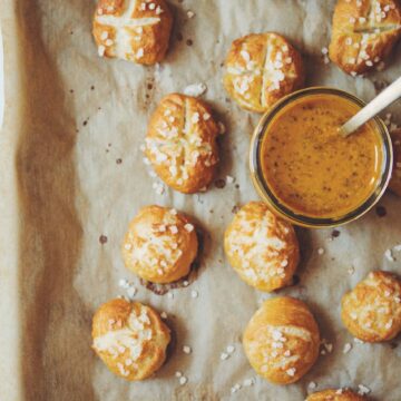 vegan pretzel bites with spicy maple mustard dip_hot for food