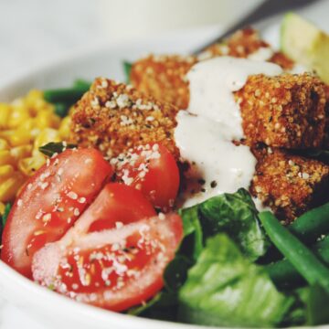 hemp crusted tofu cobb salad_hot for food