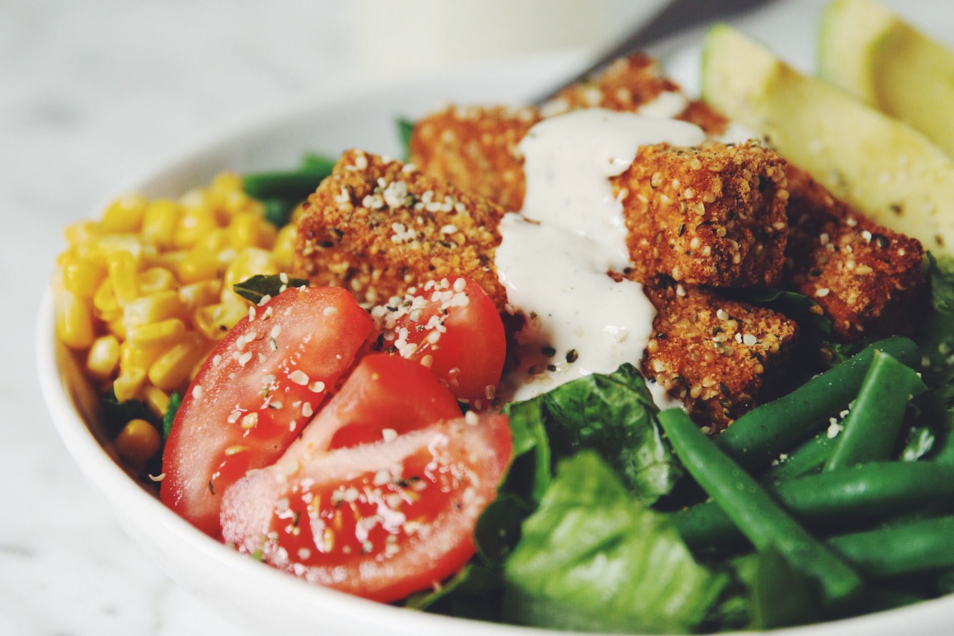 hemp crusted tofu cobb salad_hot for food