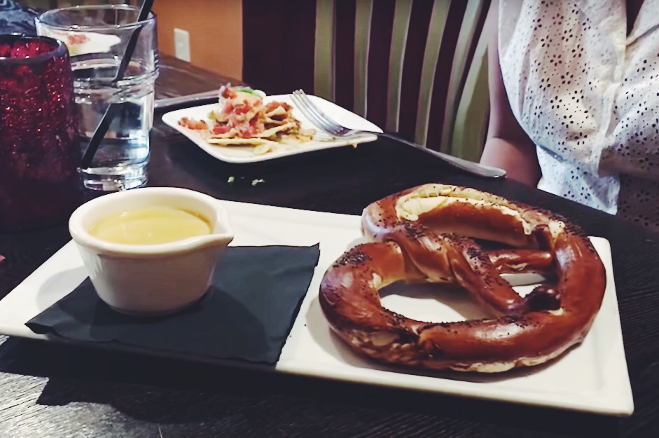 sun cafe 2_hot for food