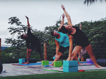 yoga retreat_hot for food