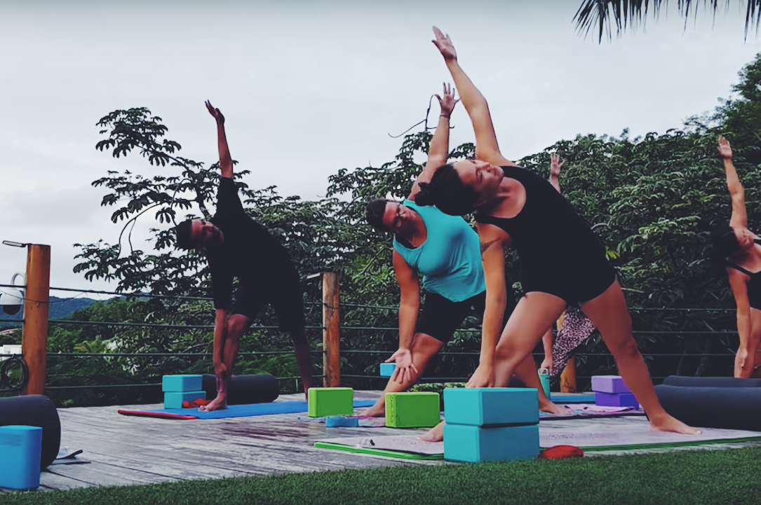 yoga retreat_hot for food